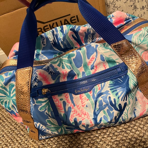 Lilly Pulitzer duffle - Picture 4 of 4
